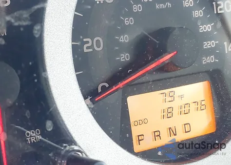 2010 Toyota Rav4 Limited V6 z USA, uszkodzony, nr VIN 2T3DK4DV4AW032598